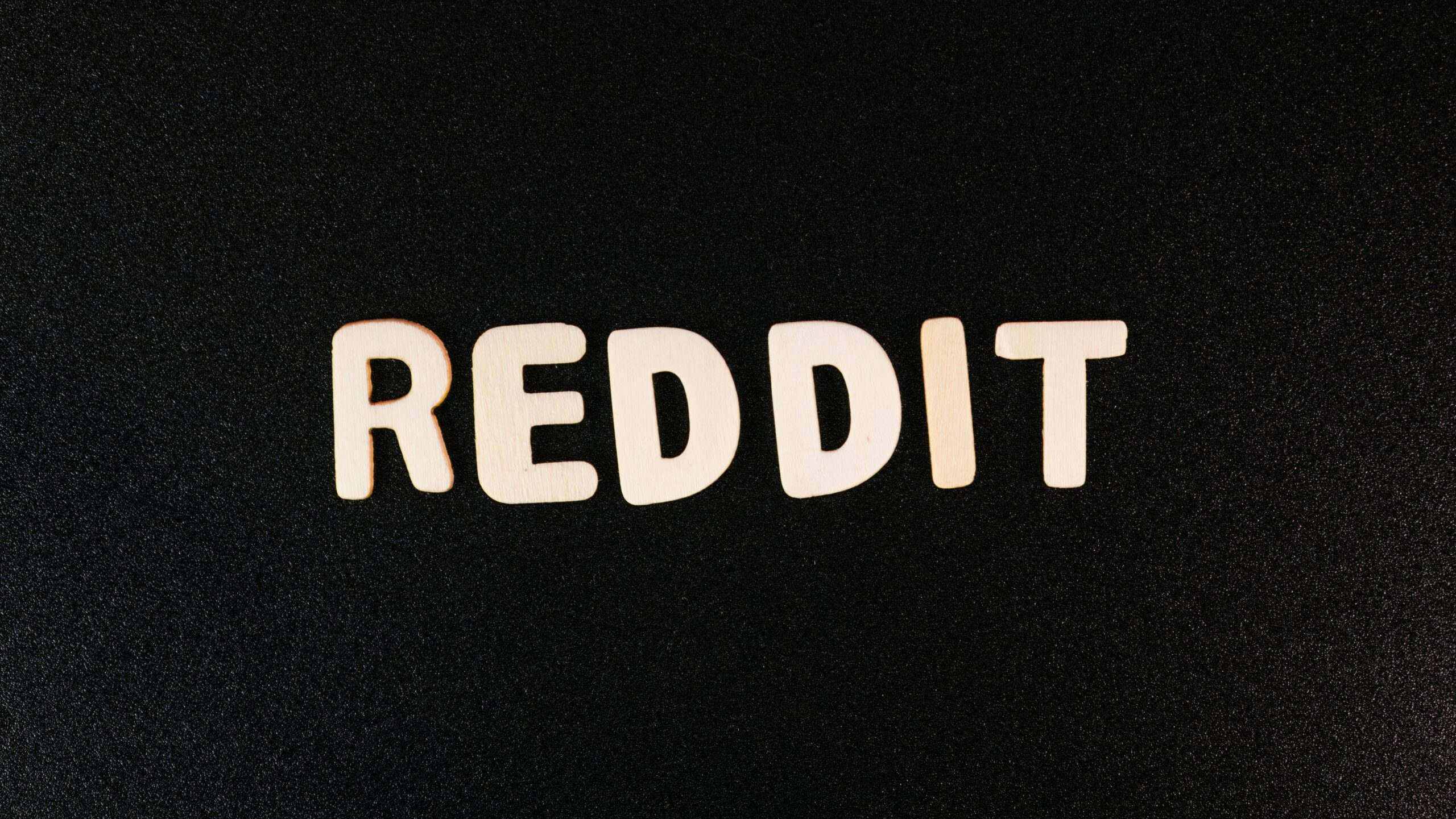 Google strikes $60 Million per year deal with Reddit to train its AI Model