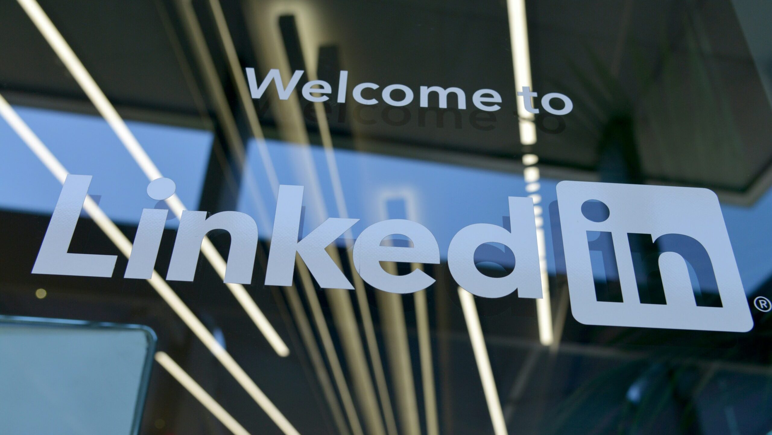 LinkedIn New Feature sets to Rival YouTube and Instagram